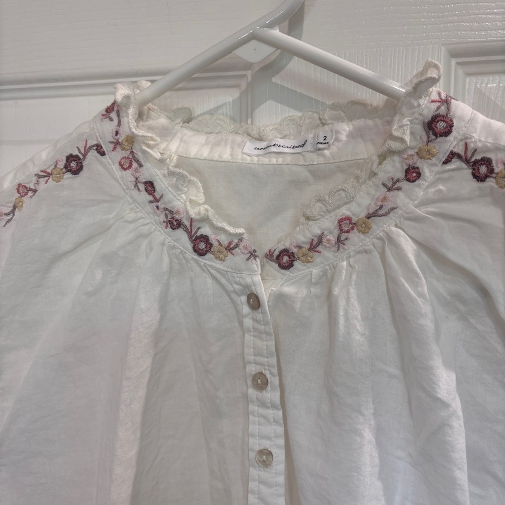 Unsubscribed embroidered top - Picture 2 of 5